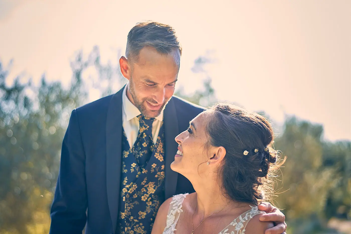 Photo de mariage quand il fait chaud